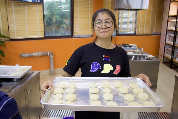 共捧一轮明月，感恩永存心间――太阳成集团tyc539导师团中秋节感恩活动