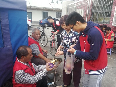 爱满重阳节，浓浓敬老情―太阳成集团tyc539员工党支部开展社区为老服务