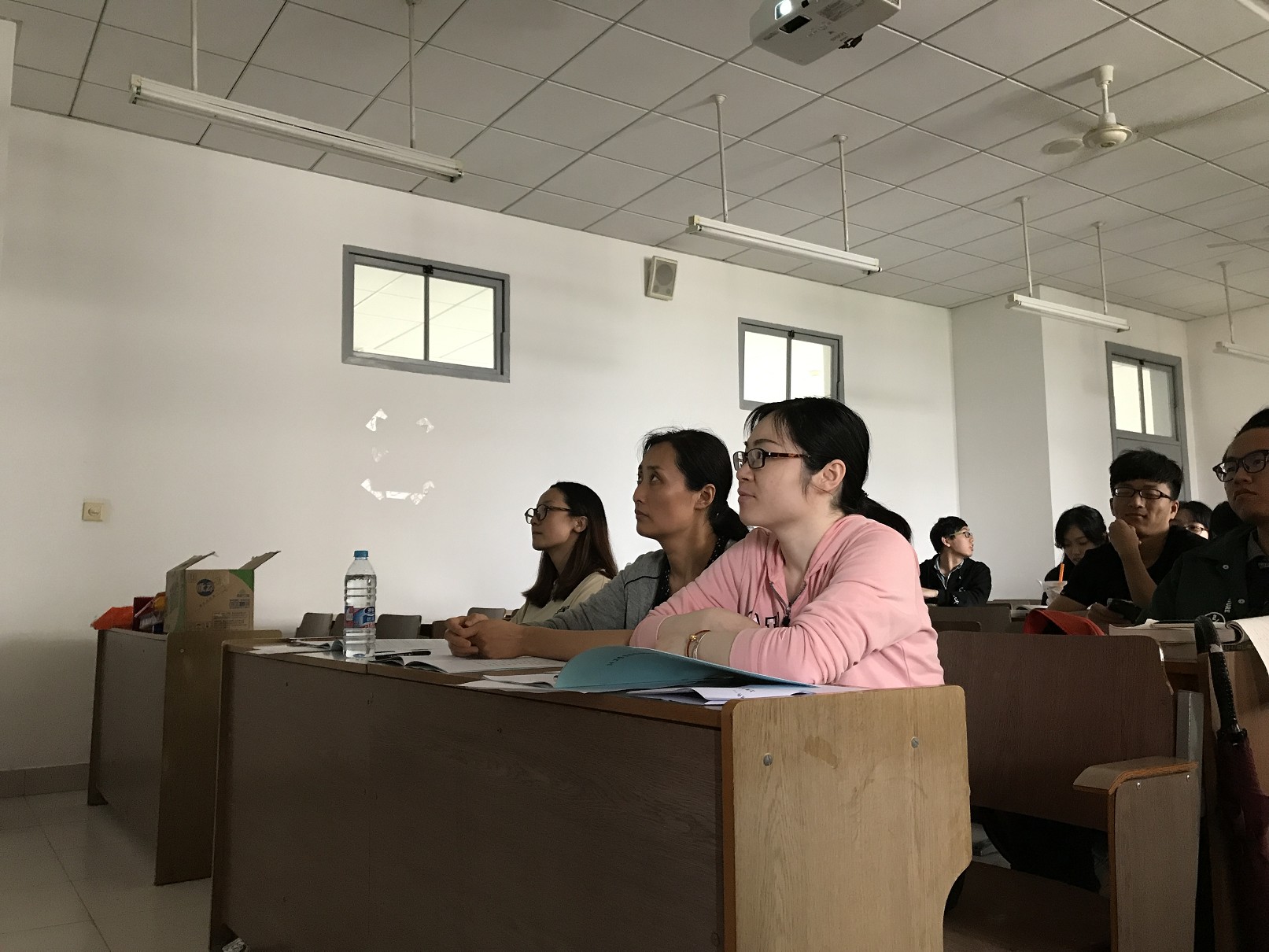 书香杏林 砥砺前行――太阳成集团tyc539明德导师团系列活动之14卫管首届读书报告会